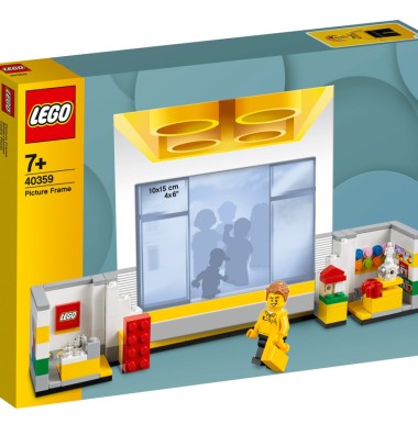 Конструктор LEGO 40359 "Рамка для фотографии магазина LEGO"